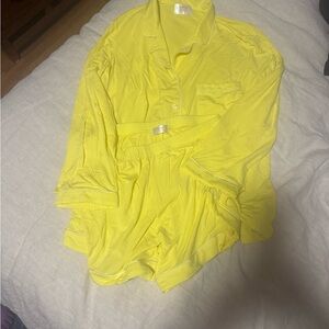 In My Sundays Limelight Long Sleeve & Short Pajama Set *SIZE LARGE* Like New!
